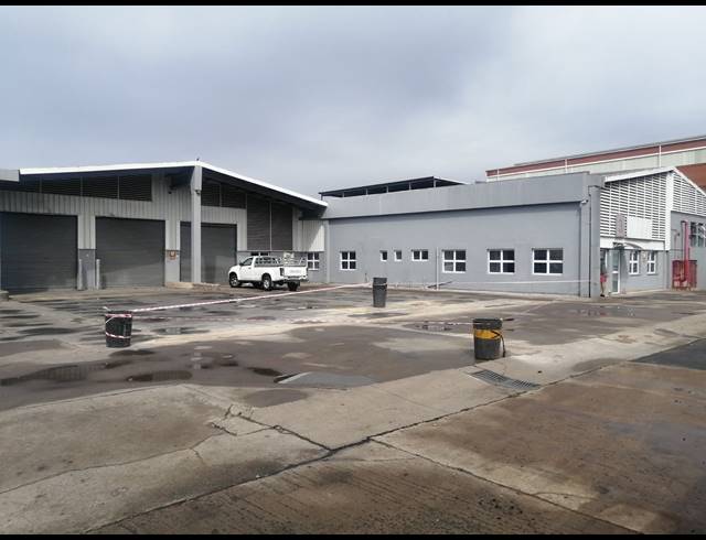 2,044M² FACTORY FOR SALE IN NEW GERMANY